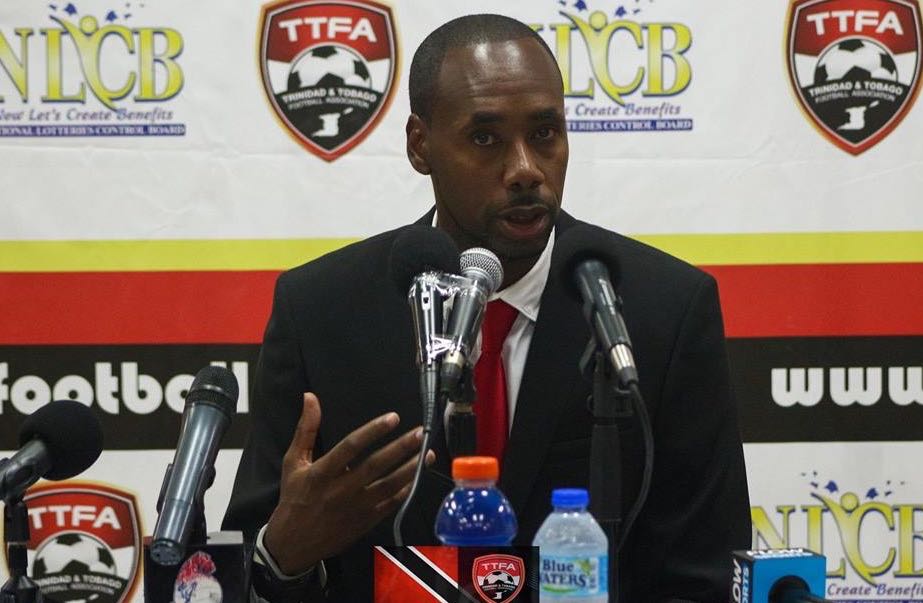 Lawrence calls on corporate T&T to support Pro League.