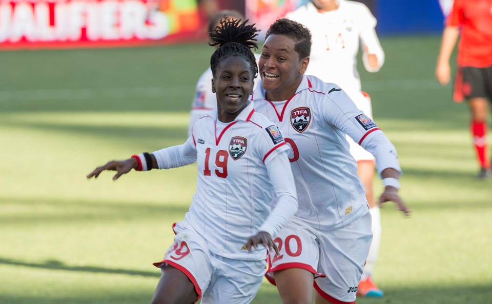 Kennya Cordner in action against Mexico at the 2014 CONCACAF Women's Championship