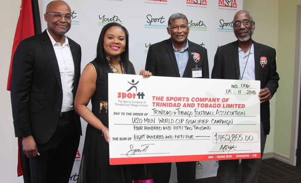 Sports Ministry gives $.4M to U-20 campaign.