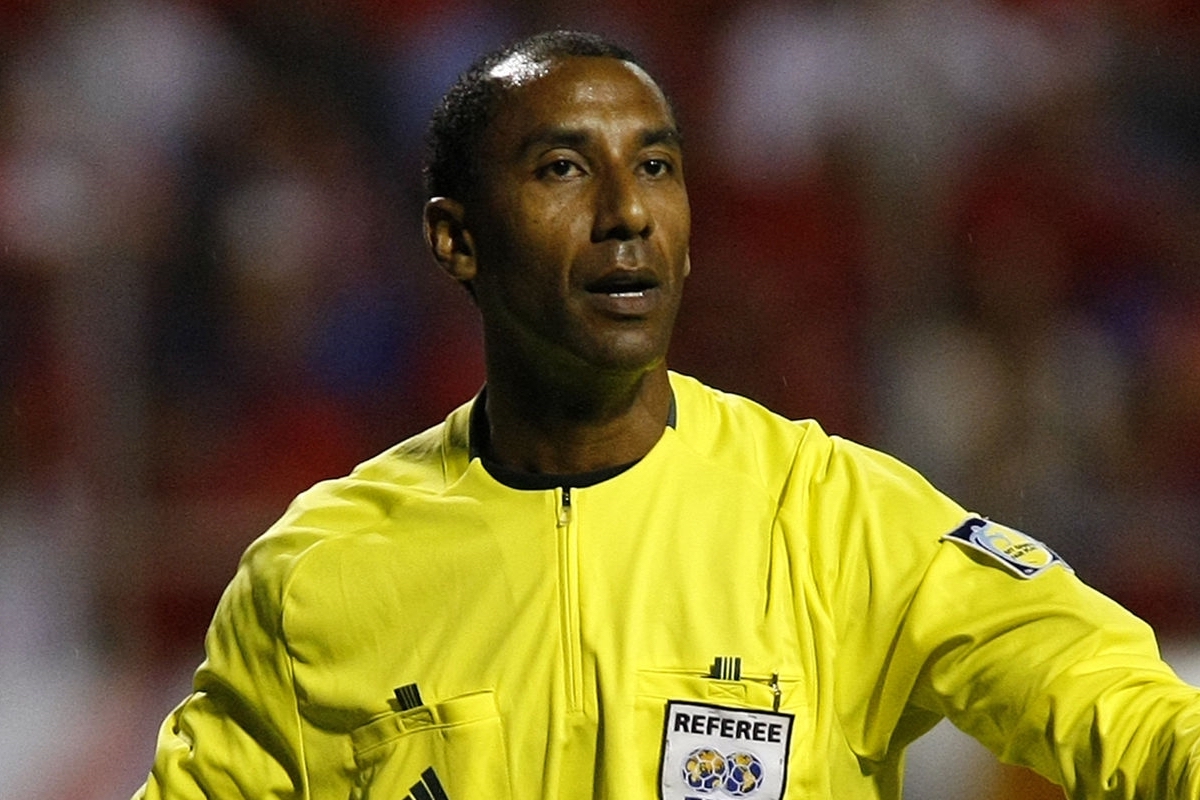 SAN JOSE, COSTA RICA - SEPTEMBER 05: Trinidad and Tobago's referee Neal Brizan gestures during a FIFA 2010 World Cup qualifier between Costa Rica and Mexico at the Ricardo Saprissa Stadium on September 5, 2009 in San Jose, Costa Rica. (Photo by Francisco Estrada/Jam Media/LatinContent via Getty Images)