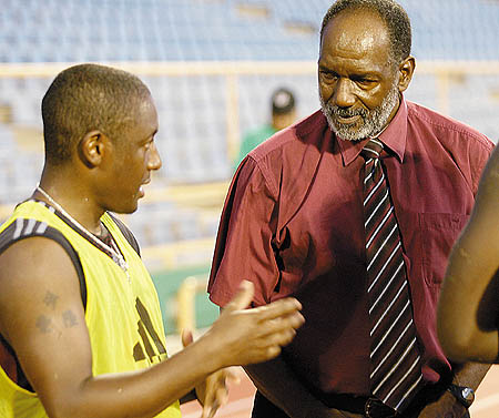 Russell Latapy chats with Lincoln Phillips (Photo: T&T Guardian).