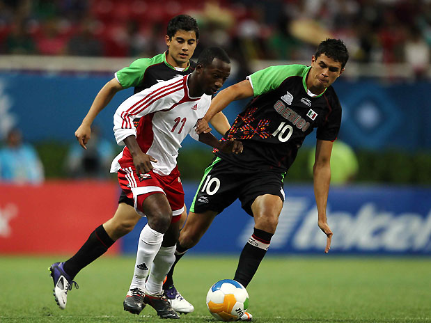 Micah Lewis vs Mexico at the 2011 Pan American games.