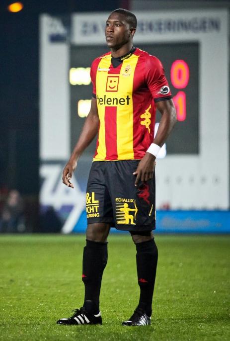 Bateau gets new 2-year deal, Jamal Gay off on 3-week trial at Mechelen.