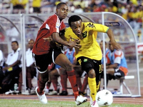 Joevin Jones vs Jamaica attacker Richards.